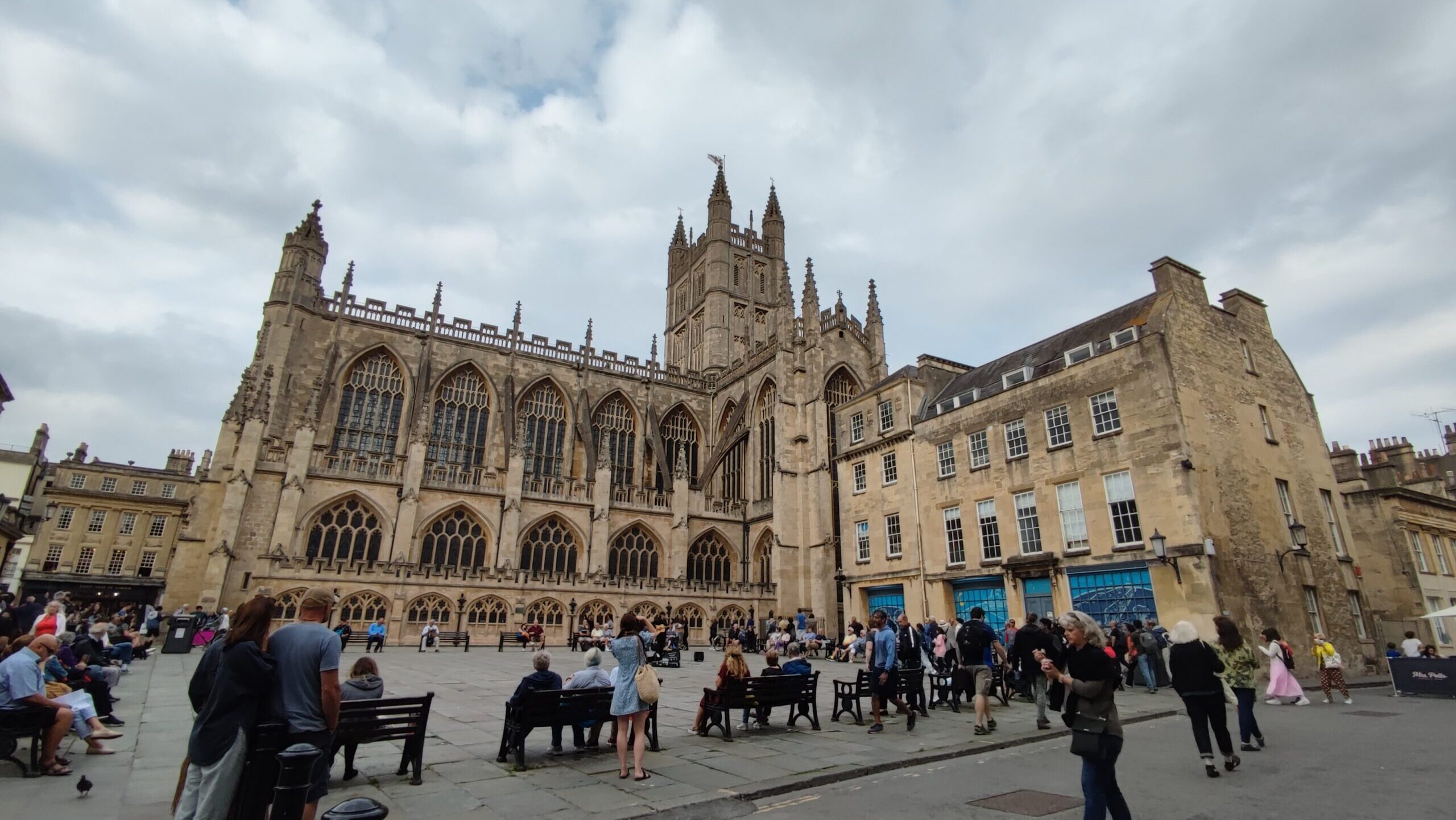An Afternoon in Bath: Roman History, Georgian Grandeur, and a Lot of Tour Buses